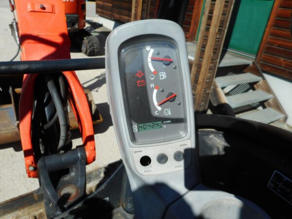 Mini pelle Kubota U27-4 avec toit démontable