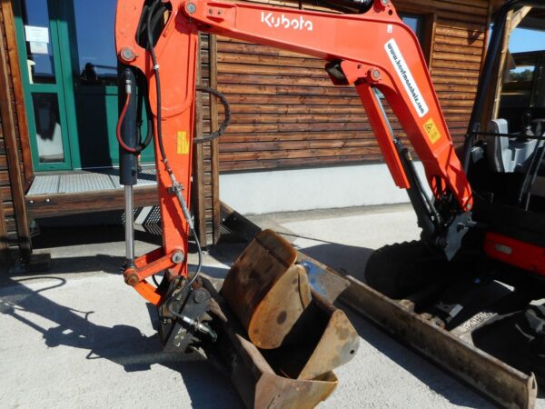 mini-pelle Kubota 2.5T