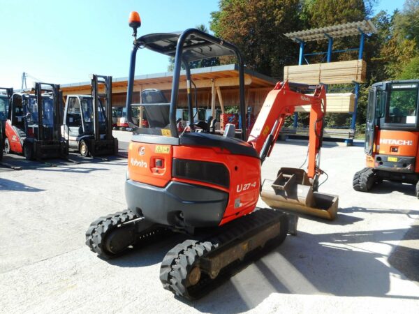 Kubota U27-4