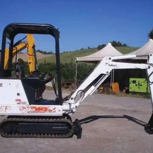 mini pelle bobcat 320 1 5 tonne sur chenilles